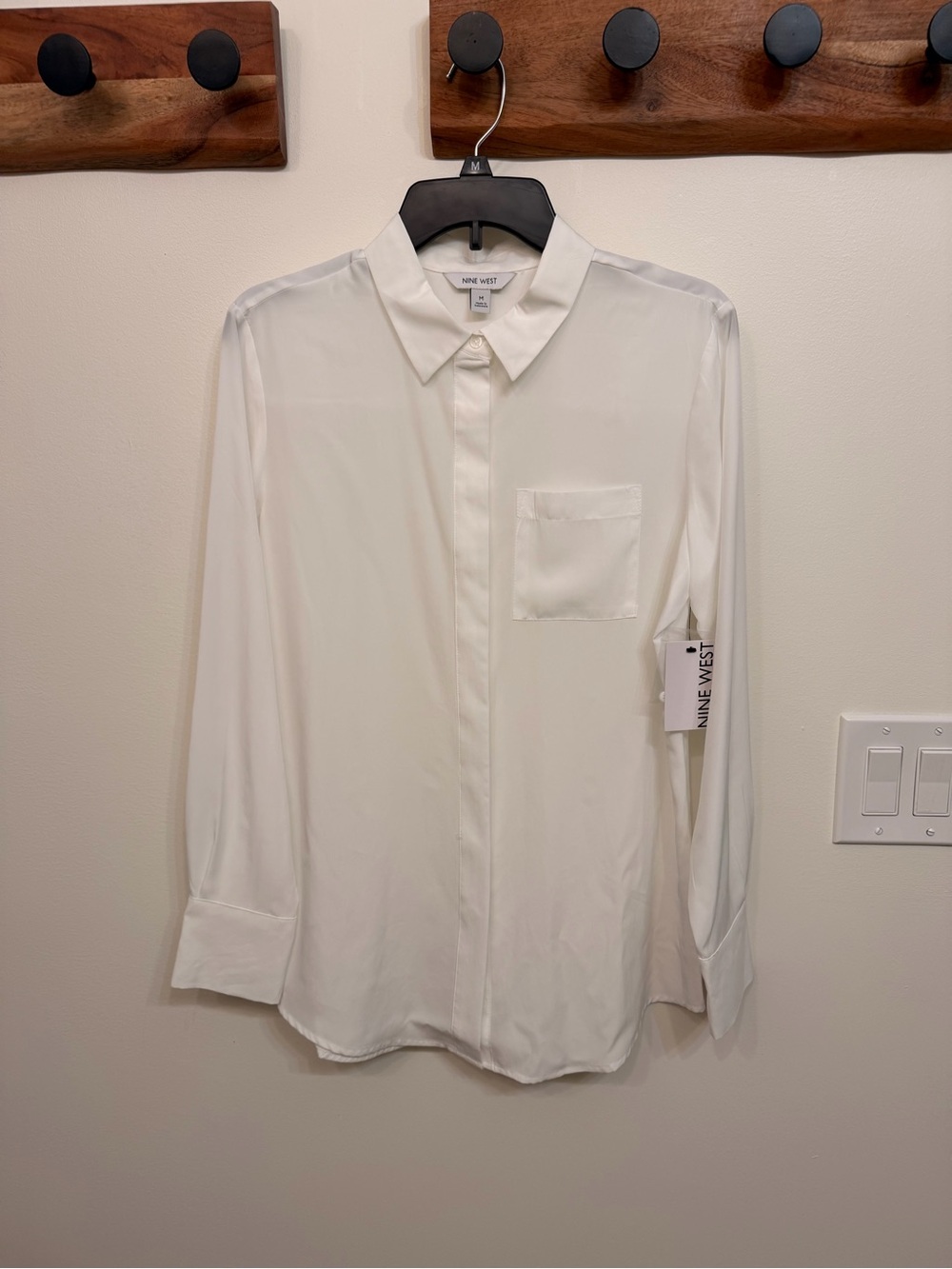 Nine West Classic White Long-Sleeve Dress Shirt